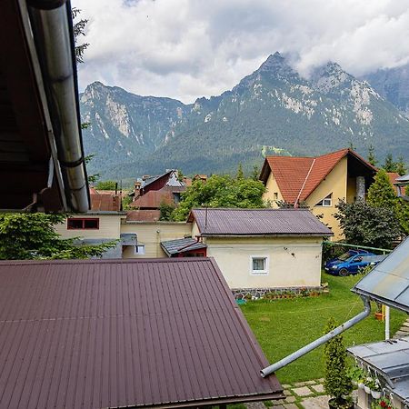 Pensiunea Montan Buşteni Exteriér fotografie