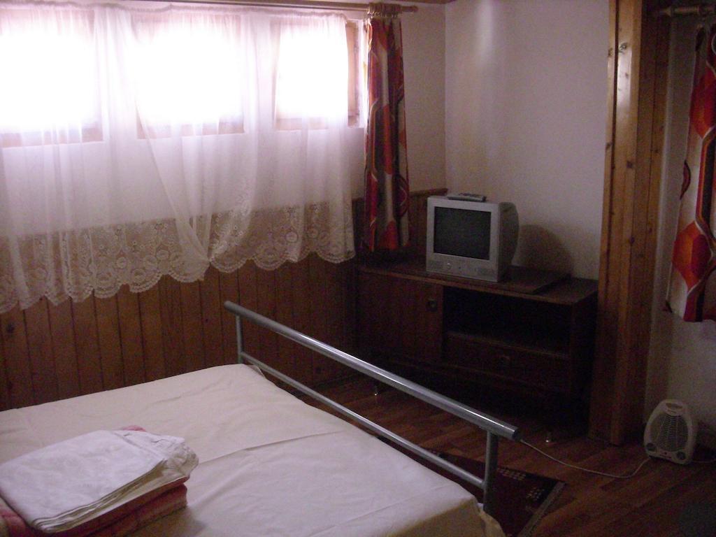 Pensiunea Montan Buşteni Pokoj fotografie